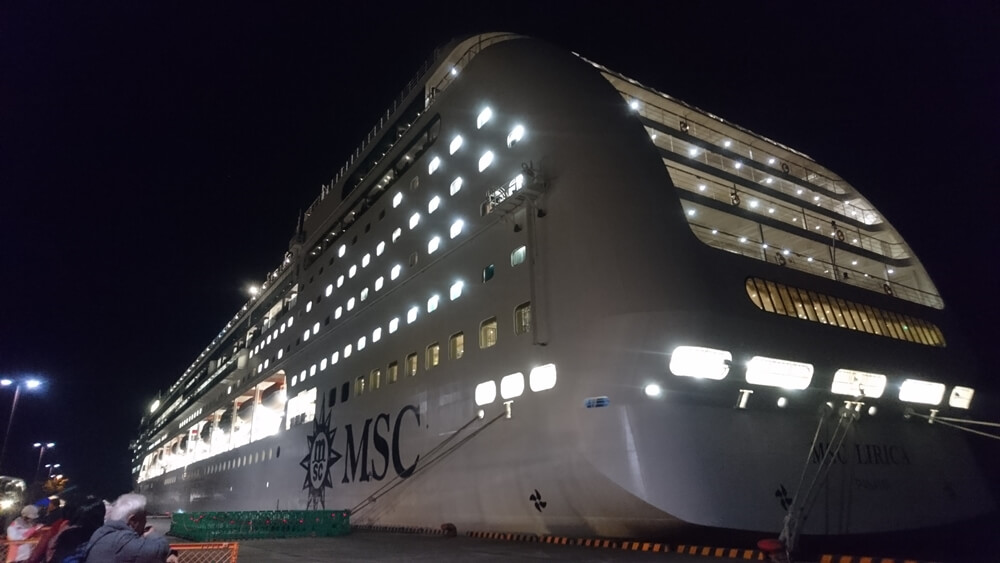 鹿児島に寄港した豪華客船（クルーズ客船） MSC LIRICA